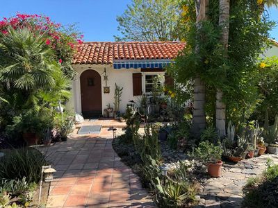 1810 S Mesa Dr, Palm Springs, CA, 92264