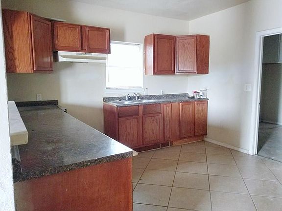 3rd image of 3306 Strohl St