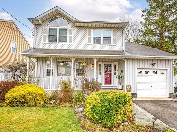 16 N Peach Street, Bethpage, NY 11714