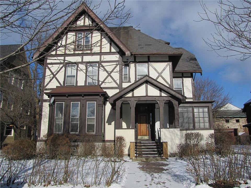 1st image of 165 Summer St
