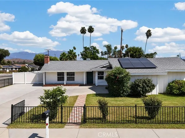 298 Terry Ln, Hemet, CA 92544