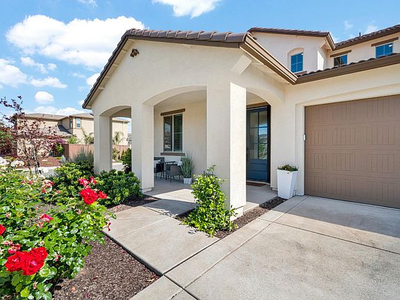5th image of 2301 Sierra Village Dr