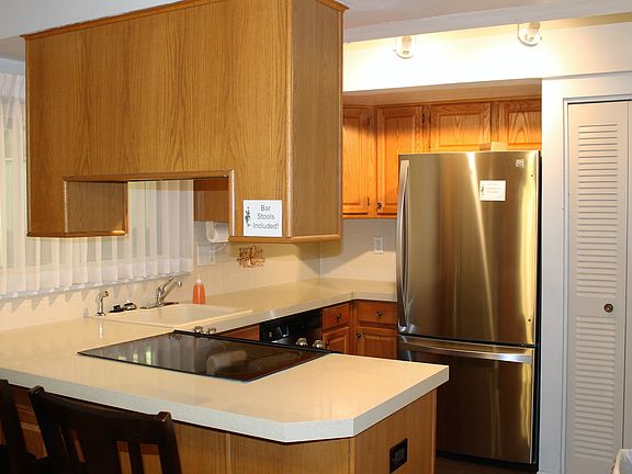 Breakfast bar into Kitchen