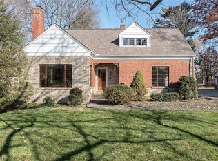 19610 Westwood Dr, Strongsville, OH 44149