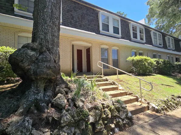 2020 Continental Ave APT 122, Tallahassee, FL 32304