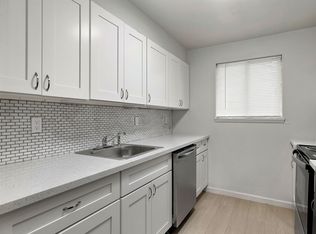 922 Lafayette St APT 16, Aberdeen, WA 98520