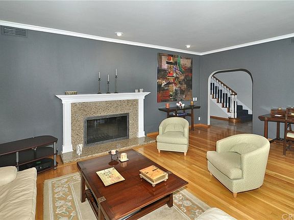 3rd image of 5432 Calvin Ave
