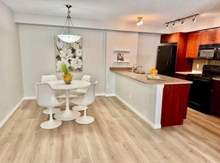 214 S McKenzie Towne Ln SE, Calgary, AB T2Z0C4