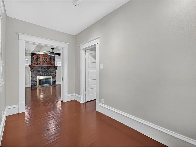 718 Haines Ave — Photo 10