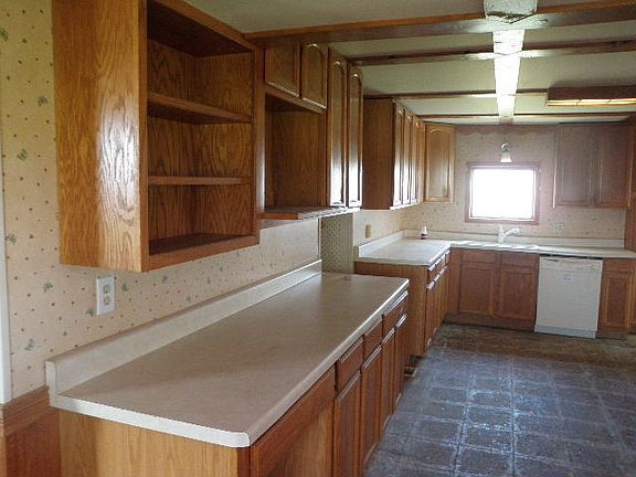 2nd image of 23372-2950 East St