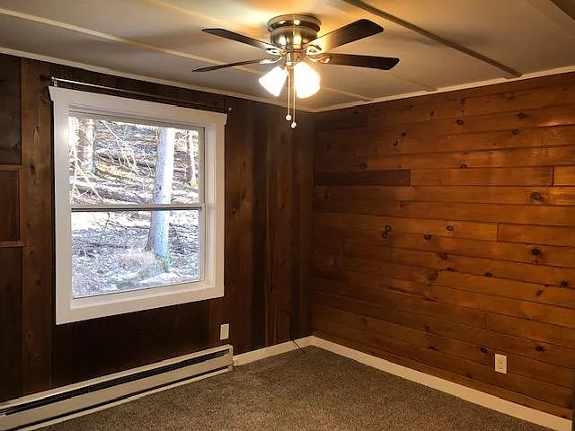 104 Little Pond Ln — Photo 2