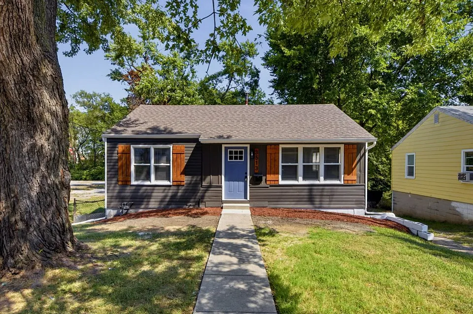 3513 Elmwood Ave