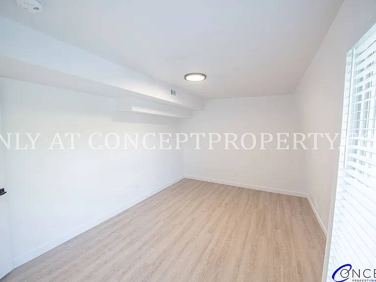 Avenue View Apartments — Photo 29
