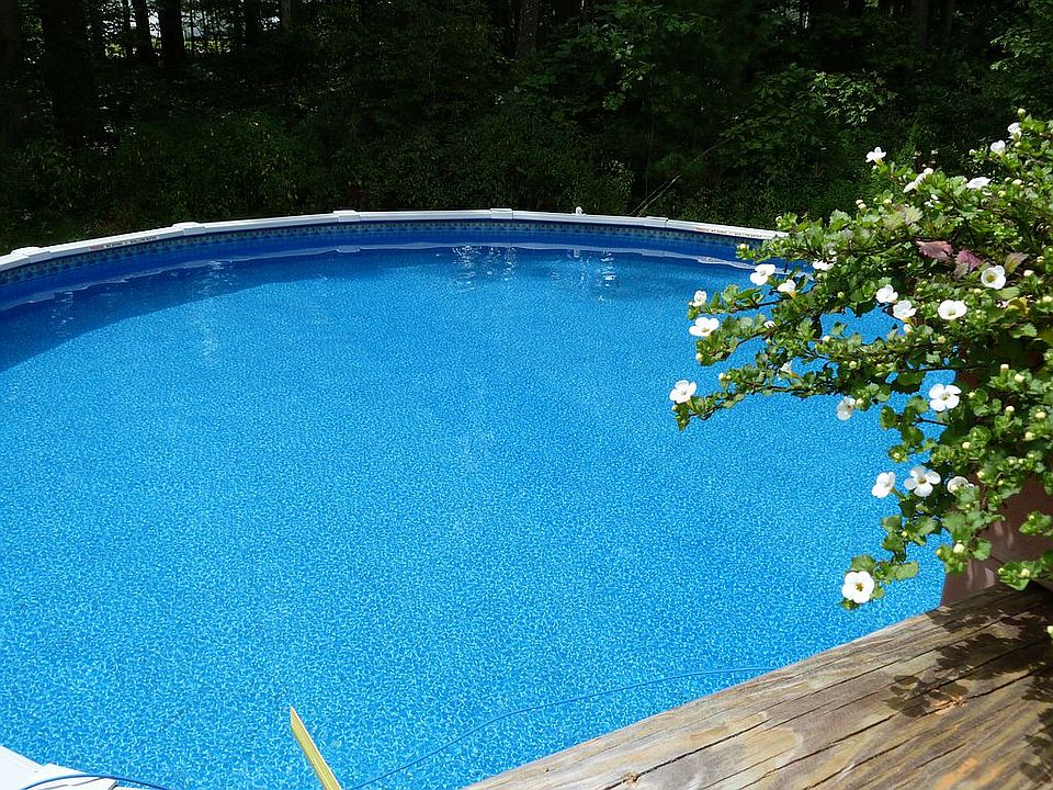 2nd image of 859 Sporer Rd