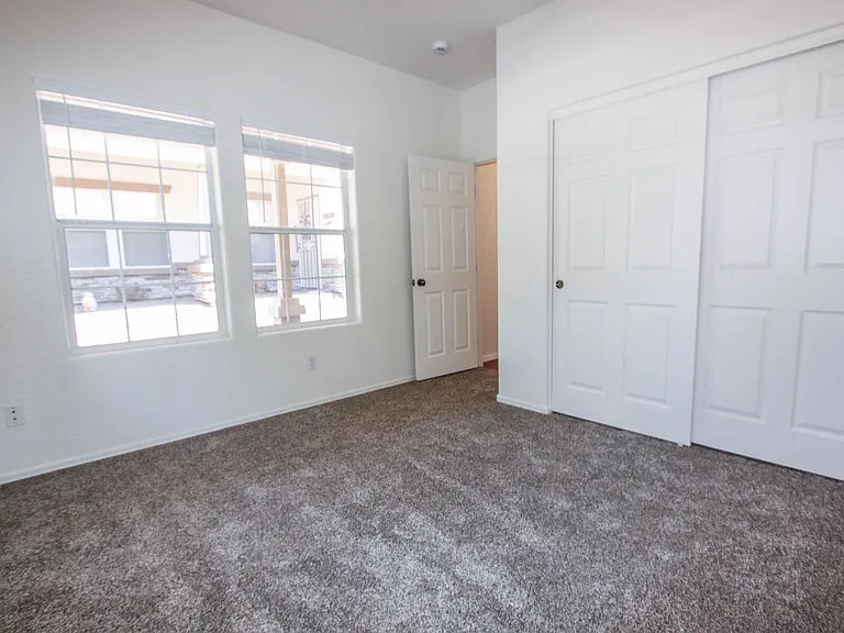 607 N Cortina St — Photo 17