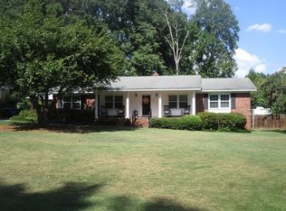 211 Evergreen Dr, Greenwood, SC 29649
