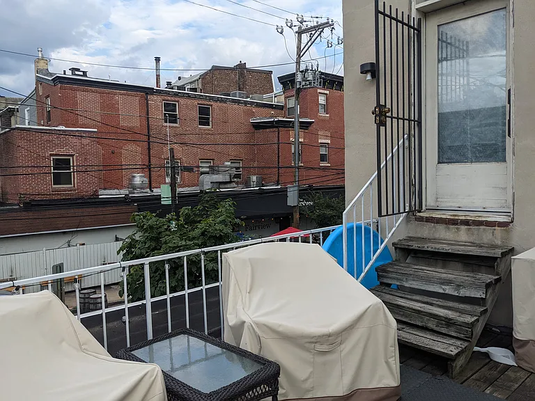 2101 Green St #2 — Photo 24