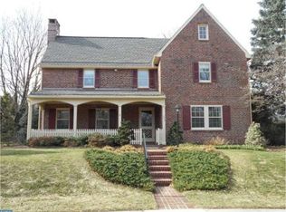 220 Cherry Dr, Wyomissing, PA