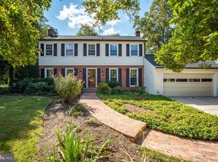 6224 Goodview St, Bethesda, MD 20817
