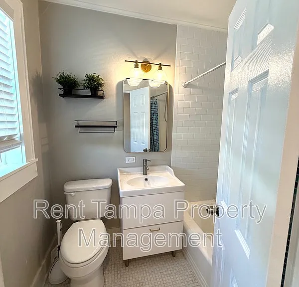 14 21st St N #1 — Photo 13
