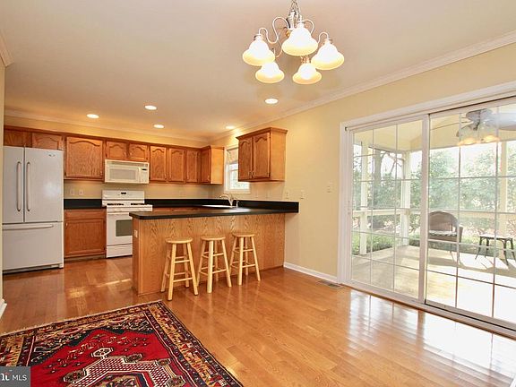 4th image of 116 Meadow Dr