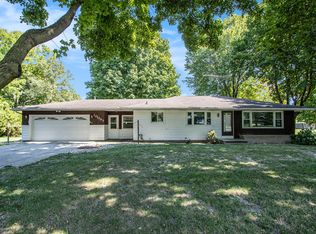 10097 Sprinkle Rd, Vicksburg, MI 49097