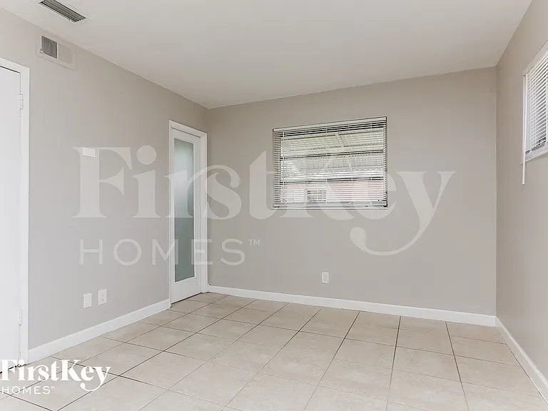 3611 NW 36th St — Photo 11