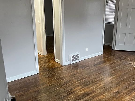 2nd image of 7415-17 Franklin Ave #1899