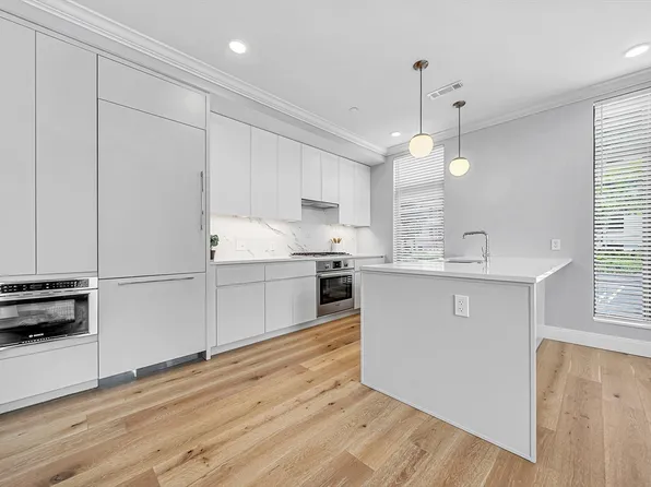 191 Washington St #318, Boston, MA 02135