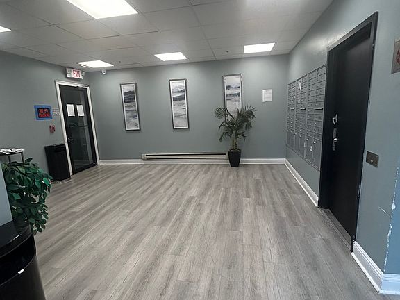 2nd image of 188 Lafayette St #403
