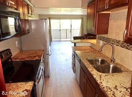 3rd image of 1313 Steele St APT 306