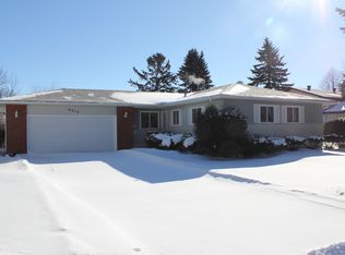 2514 13th St S, Moorhead, MN 56560