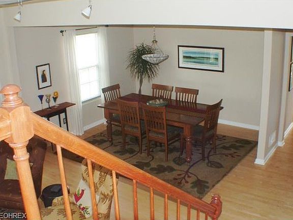 5th image of 717 Pebble Creek Dr