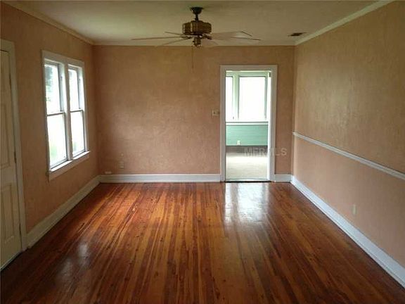 3rd image of 405 E 14th St