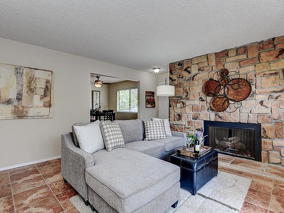 3rd image of 914 Boranda Ave #7