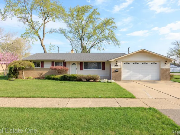 28612 Donnelly St, Garden City, MI 48135