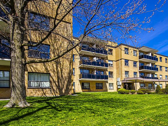 2nd image of 50 Eccleston Dr #1256357
