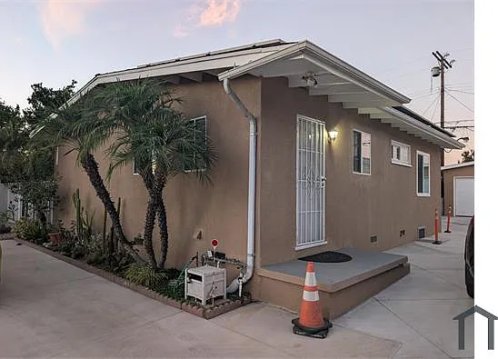 8712 Tilden Ave — Photo 10