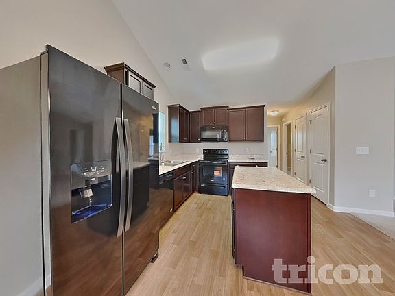 3rd image of 219 Plains Dr