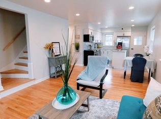 1024 S 91st St, West Allis, WI 53214