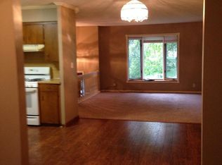 11042 Spring St, Omaha, NE 68144