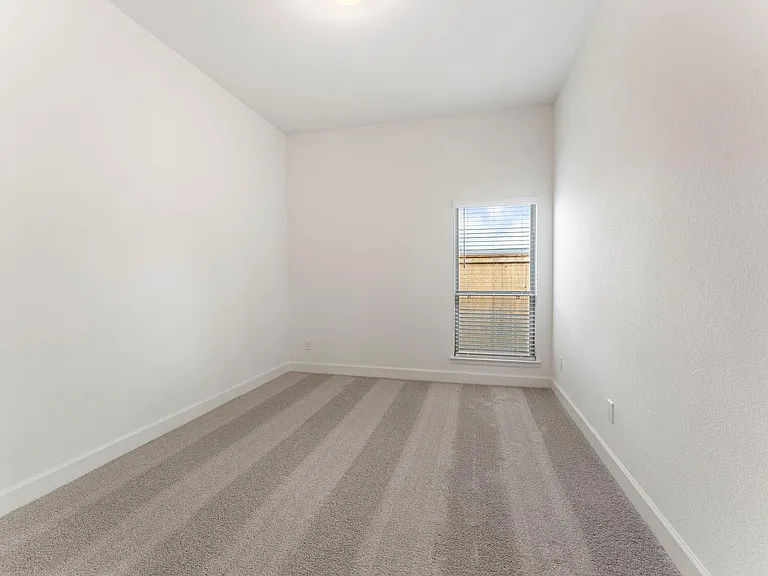 26545 Pioneer Pointe Ct — Photo 6