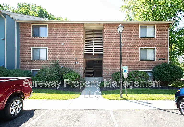 125-5 Echelon Rd — Photo 1
