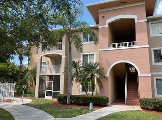 6418 Emerald Dunes Dr APT 305, West Palm Beach, FL 33411