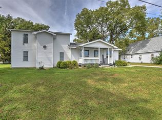 175 S Twin Lakes Rd, Decatur, IL 62522