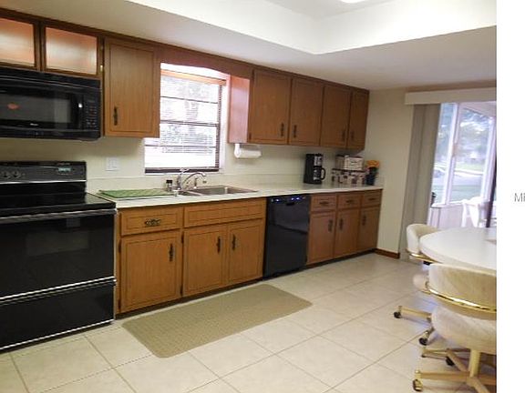 5th image of 593 Whisper Wood Dr