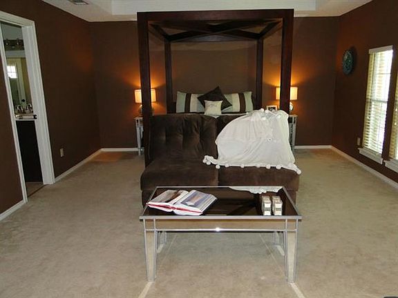 4th image of 2682 Daffodil Dr