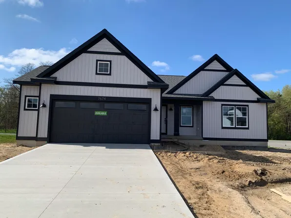 7674 Ruthie Dr, Allendale, MI 49401