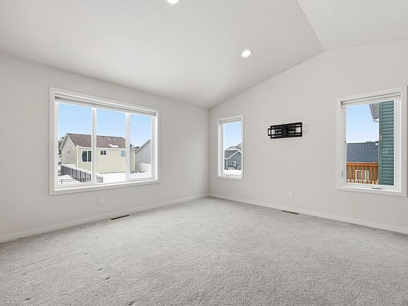 4th image of 6730 71st Ave S