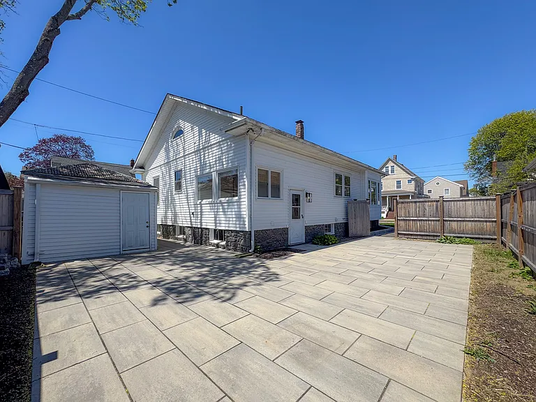 271 Atlantic St — Photo 19